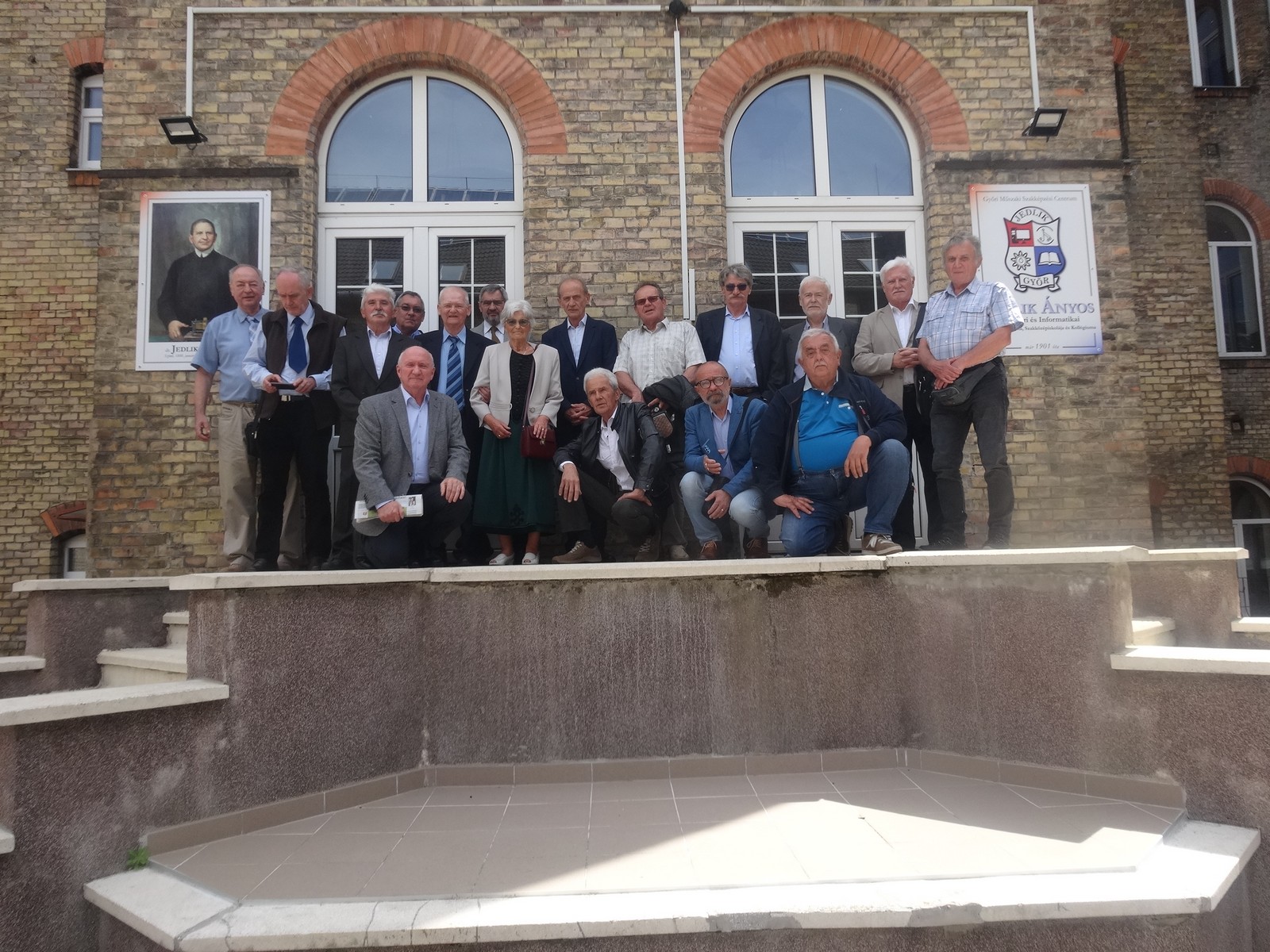 Jedlik 66 70 IVB 52 eves osztalytalalkozoja 09